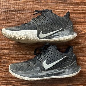 Nike Kyrie Low 2 'Black Metallic Silver'